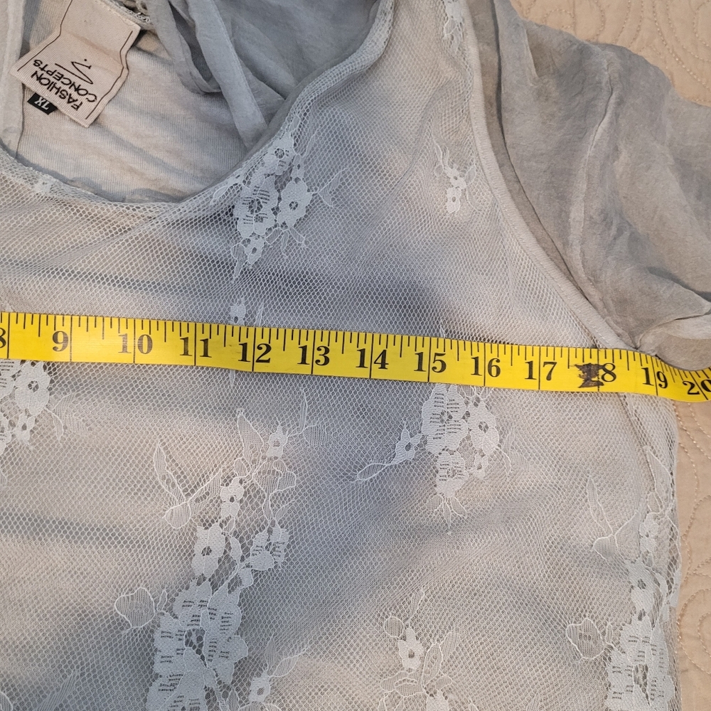 Fashion Concepts Grey Lace Overlay Pullover Mini Dress with Bell Sleeves X-Large - Picture 9 of 10